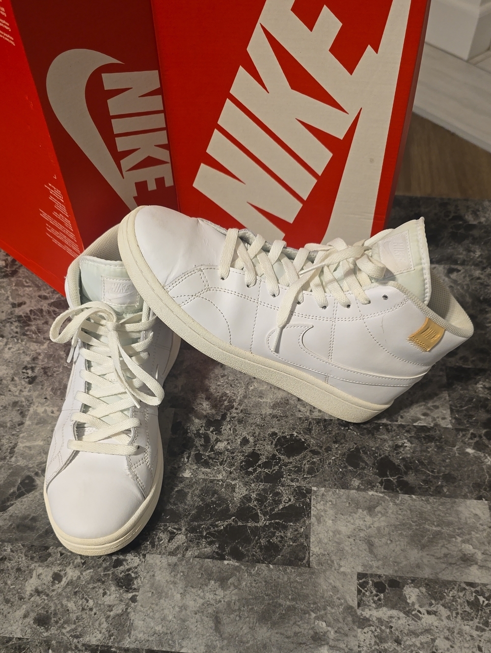 Womens NIKE Court Royal Mid Tops